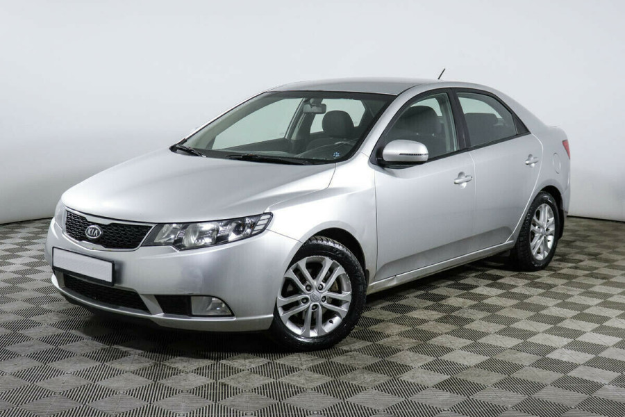 Автомобиль Kia, Cerato, 2010 года, AT, пробег 138000 км