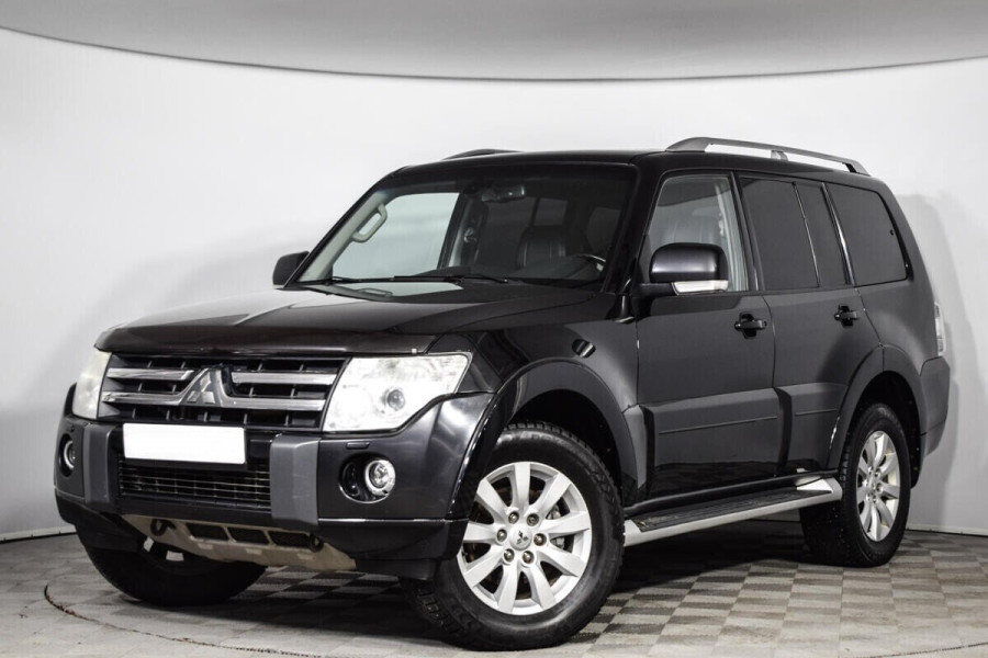 Автомобиль Mitsubishi, Pajero, 2011 года, AT, пробег 68000 км