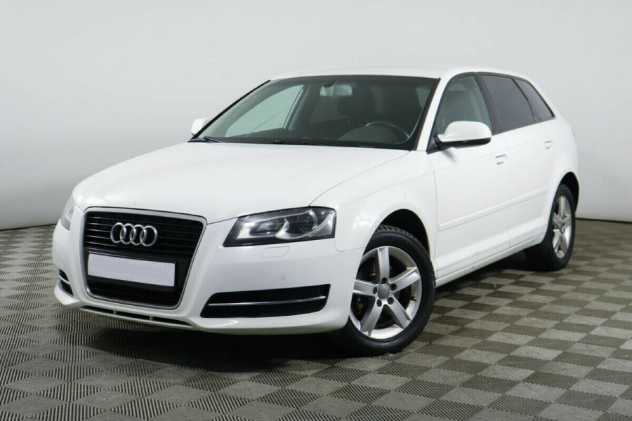 Автомобиль Audi, A3, 2012 года, AMT, пробег 118000 км