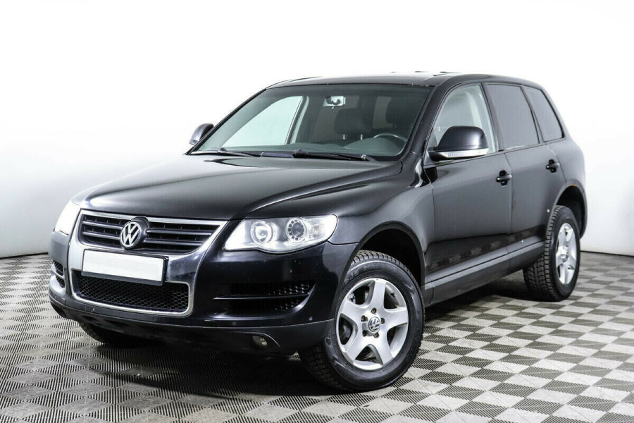 Автомобиль Volkswagen, Touareg, 2009 года, AT, пробег 140000 км