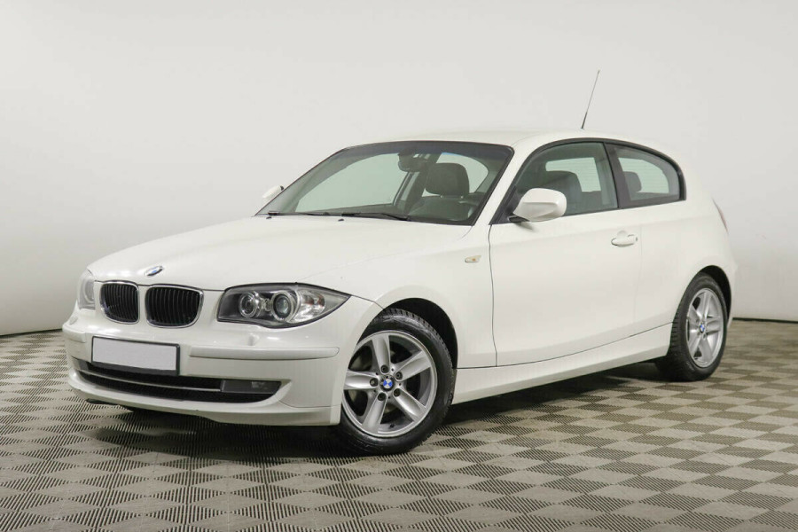 Автомобиль BMW, 1 серии, 2010 года, AT, пробег 125000 км