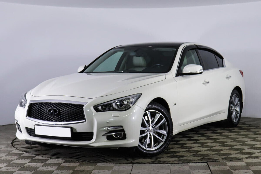 Автомобиль Infiniti, Q50, 2015 года, AT, пробег 87687 км