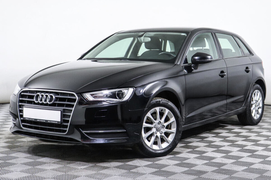 Автомобиль Audi, A3, 2013 года, AMT, пробег 107000 км