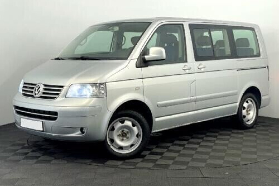 Автомобиль Volkswagen, Multivan, 2008 года, MT, пробег 152000 км