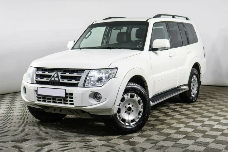 Автомобиль Mitsubishi, Pajero, 2012 года, AT, пробег 124000 км