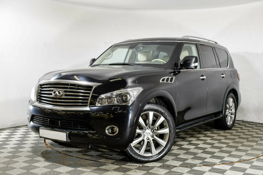 Автомобиль Infiniti, QX56, 2012 года, AT, пробег 135000 км