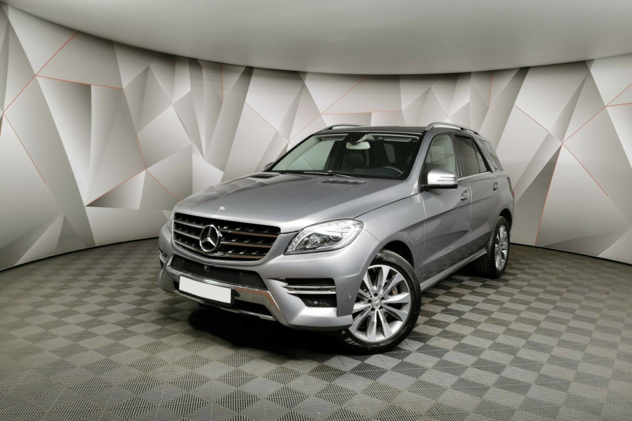 Автомобиль Mercedes-Benz, M-Класс, 2013 года, AT, пробег 109000 км