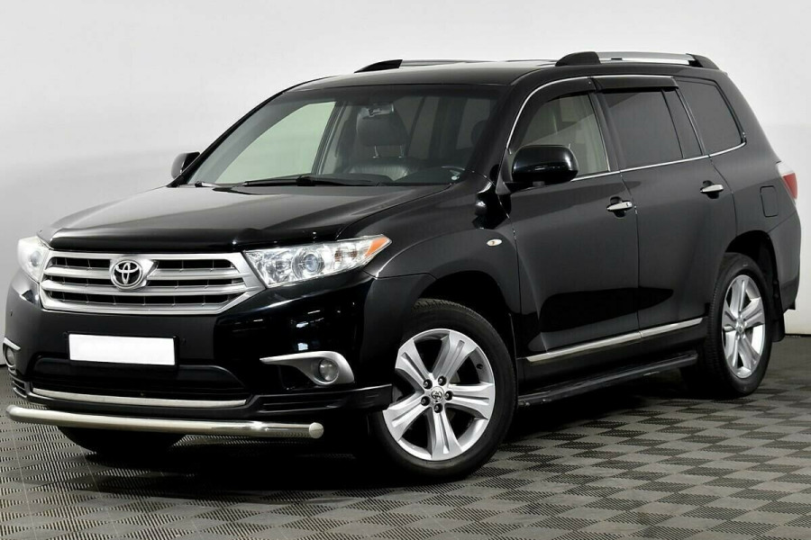 Автомобиль Toyota, Highlander, 2013 года, AT, пробег 136000 км