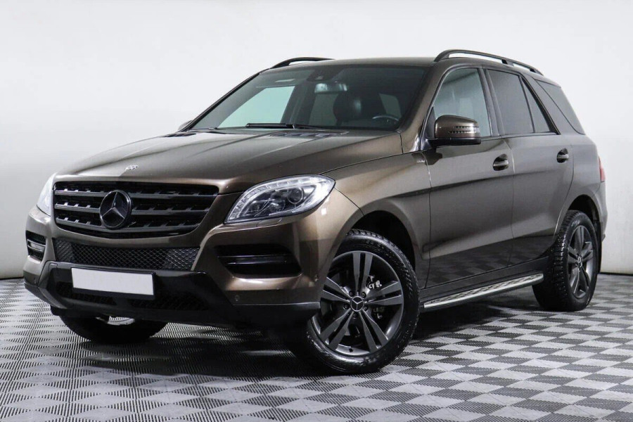 Автомобиль Mercedes-Benz, M-Класс, 2013 года, AT, пробег 107000 км