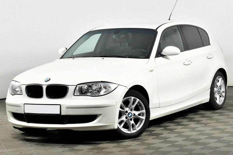 Автомобиль BMW, 1 серии, 2009 года, AT, пробег 131000 км