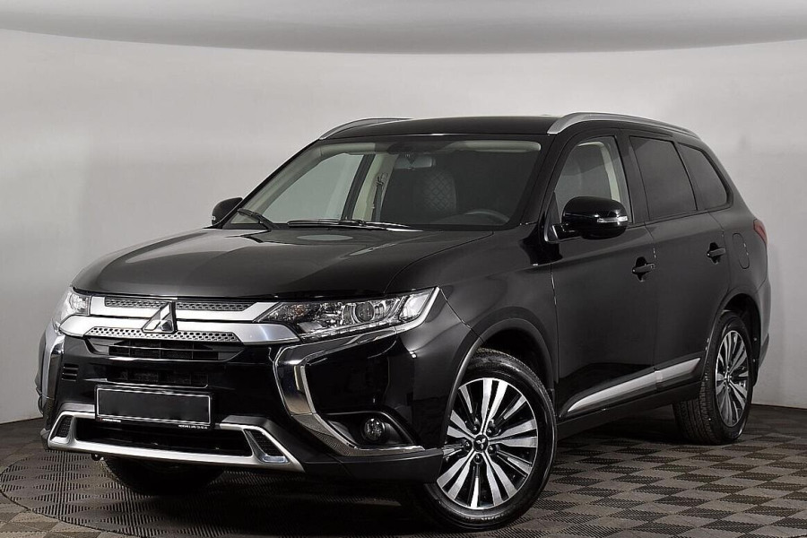 Автомобиль Mitsubishi, Outlander, 2020 года, VT, пробег 16000 км