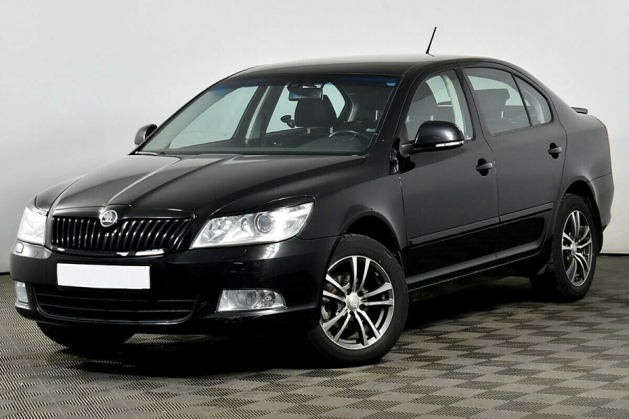 Автомобиль Skoda, Octavia, 2011 года, AMT, пробег 145000 км