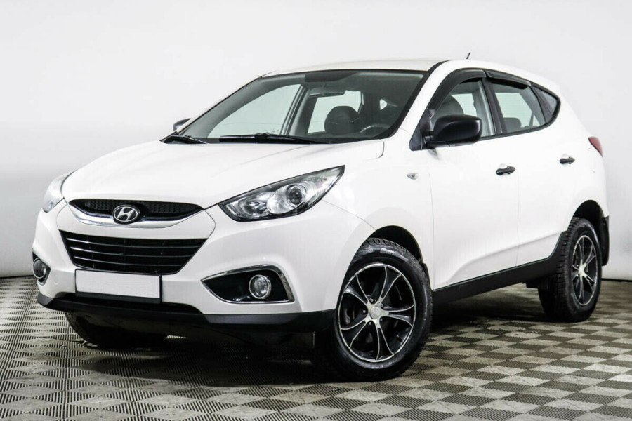 Автомобиль Hyundai, ix35, 2012 года, MT, пробег 132000 км