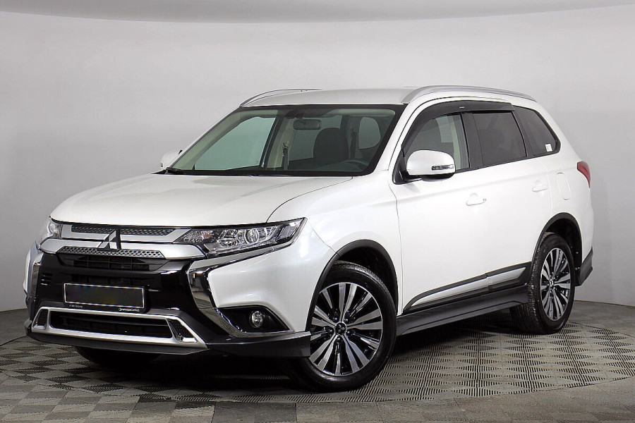 Автомобиль Mitsubishi, Outlander, 2020 года, VT, пробег 67000 км