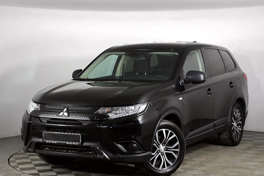 Автомобиль Mitsubishi, Outlander, 2019 года, VT, пробег 55000 км