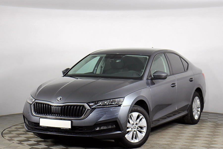 Автомобиль Skoda, Octavia, 2020 года, MT, пробег 50000 км