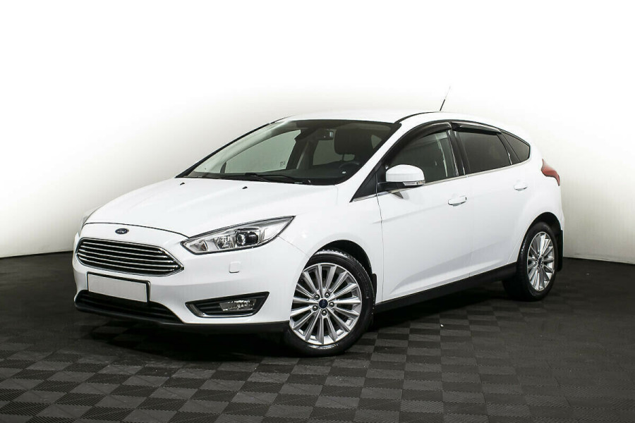 Автомобиль Ford, Focus, 2015 года, AMT, пробег 82000 км