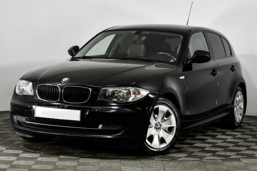 Автомобиль BMW, 1 серии, 2010 года, AT, пробег 134400 км