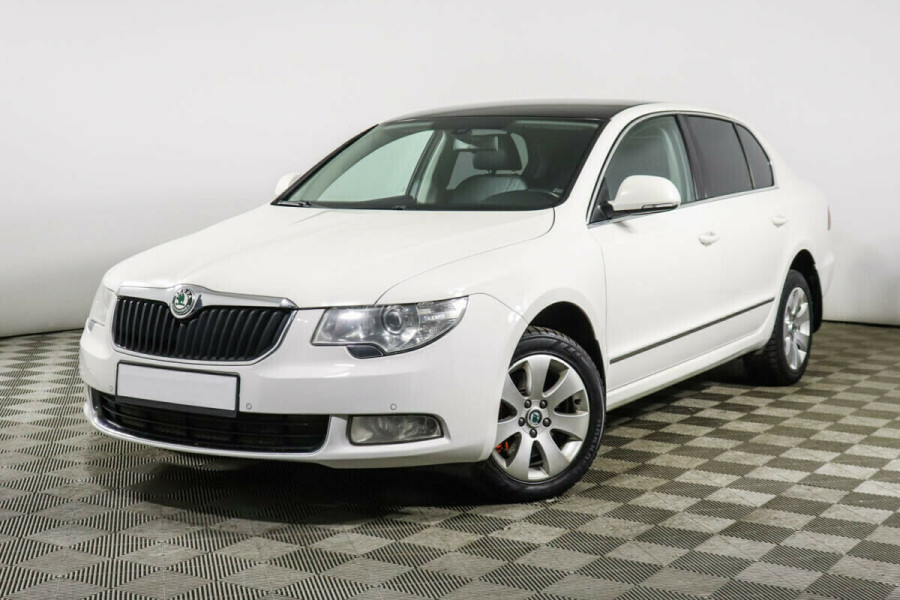 Автомобиль Skoda, Superb, 2011 года, AT, пробег 167000 км