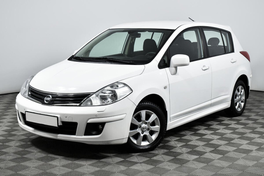 Автомобиль Nissan, Tiida, 2013 года, AT, пробег 96000 км