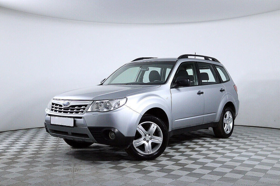 Автомобиль Subaru, Forester, 2012 года, AT, пробег 124000 км