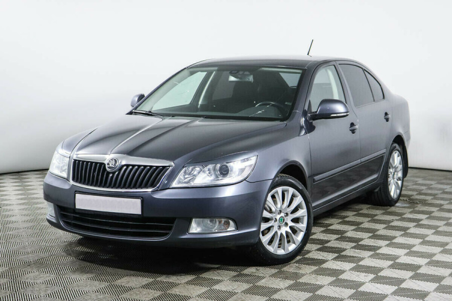 Автомобиль Skoda, Octavia, 2010 года, MT, пробег 124000 км