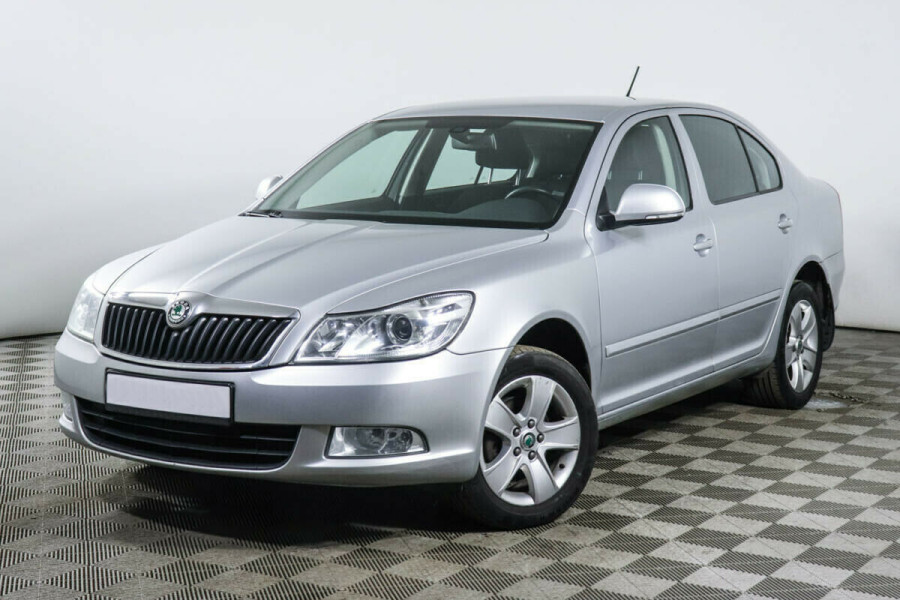 Автомобиль Skoda, Octavia, 2011 года, AMT, пробег 148000 км