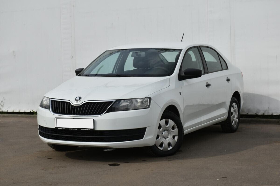 Автомобиль Skoda, Rapid, 2015 года, MT, пробег 104620 км