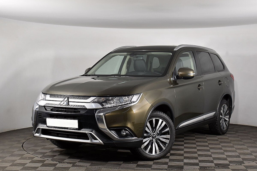 Автомобиль Mitsubishi, Outlander, 2018 года, VT, пробег 60000 км