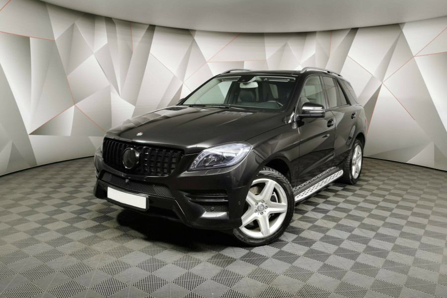 Автомобиль Mercedes-Benz, M-Класс, 2013 года, AT, пробег 115000 км