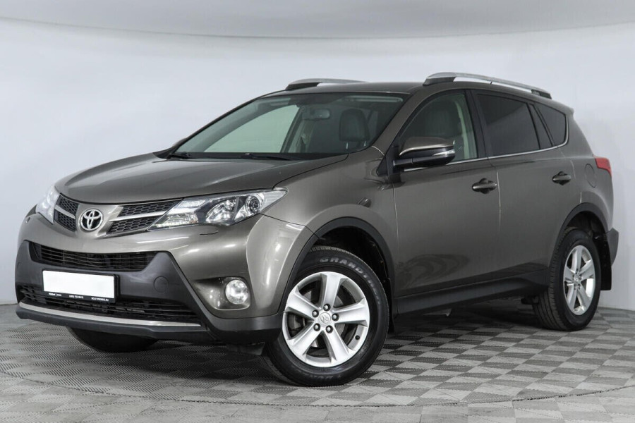 Автомобиль Toyota, RAV4, 2015 года, AT, пробег 101000 км