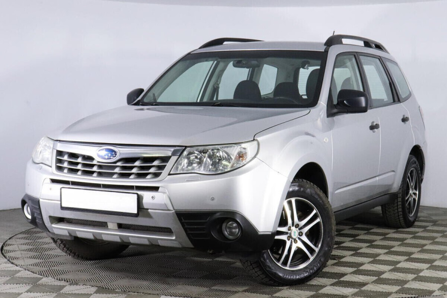 Автомобиль Subaru, Forester, 2011 года, AT, пробег 127133 км